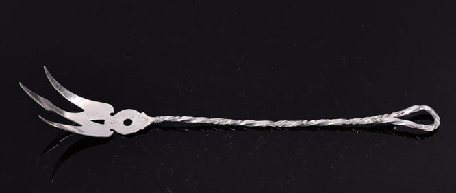 No 432 Sterling Silver Fork Fancy Twist Handle
