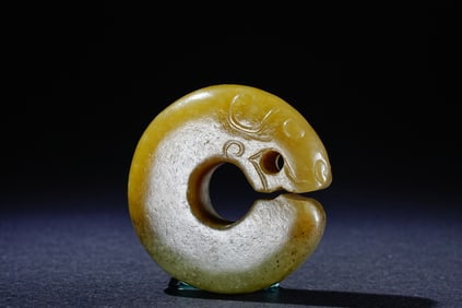 Jade Carved Dragon Shape Ornament