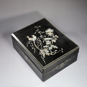 Japanese Lacquer Box With Mother Of Pearl Inlay