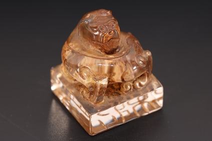 White Crystal Carved Beast Shape Stone Seal