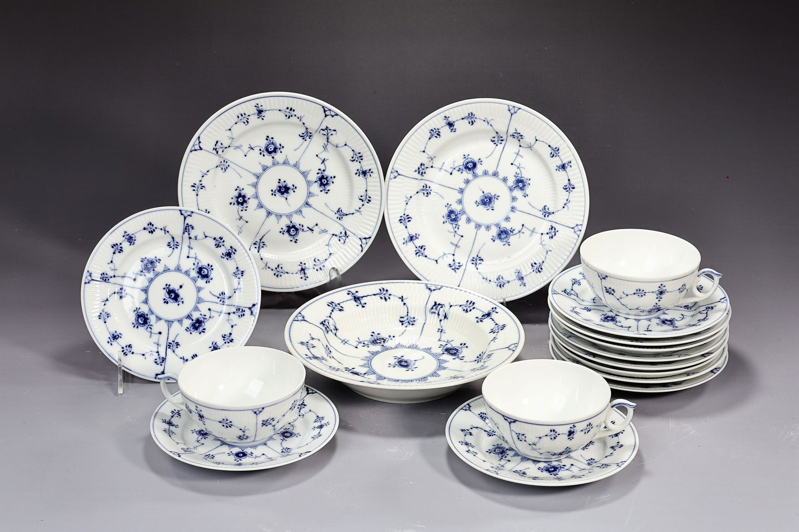 Royal Copenhagen Blue Fluted Dinner Service Parts 17pc (1 of 6)