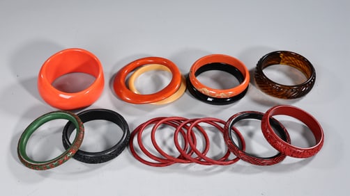 Vintage Chinese Cinnabar And Stylish Bakelite Plastic Bangle Bracelets