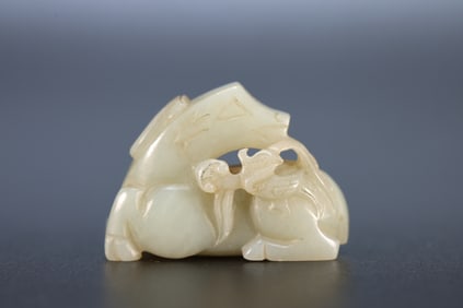 Jade Carved Beast Shape Ornament