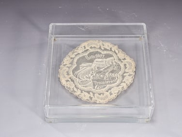 Vintage Handmade Doily Silk 1937 Paris Exposition Palais du Trocadéro With Case