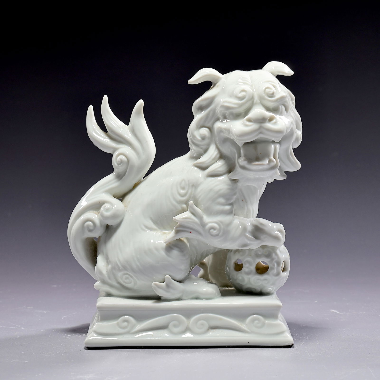 Fitz & Floyd White Porcelain Foo Dog Figurine (1 of 6)