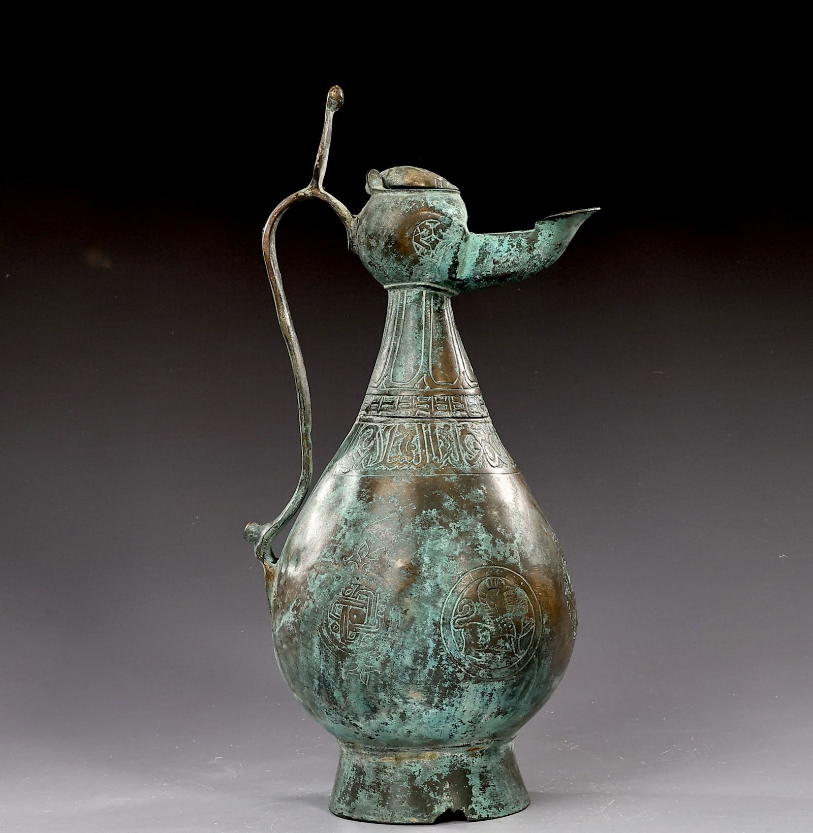 Islamic Seljuk Large Bronze Ewer (1 of 7)