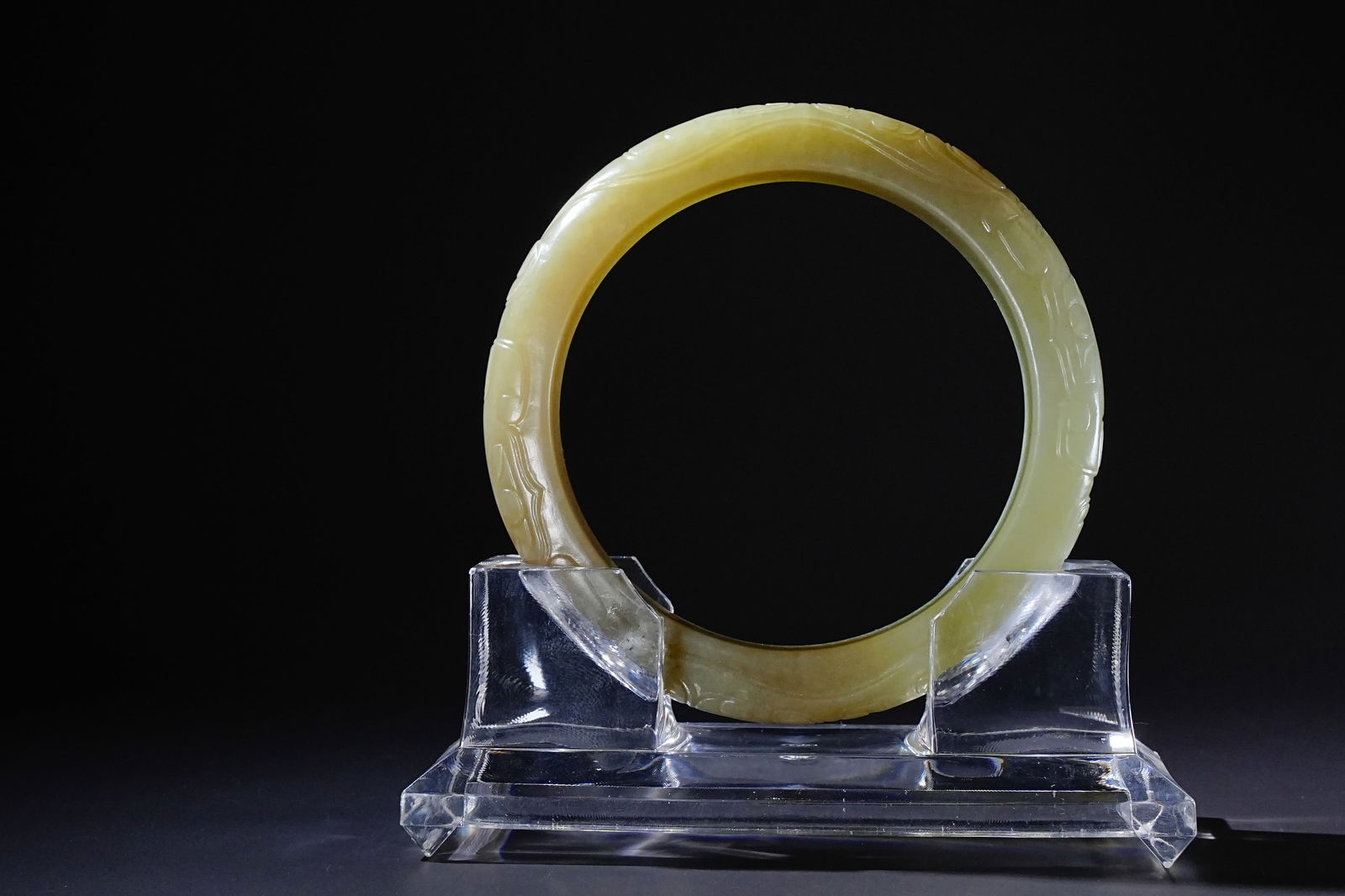 Jade Dragon Pattern Bangle - 2