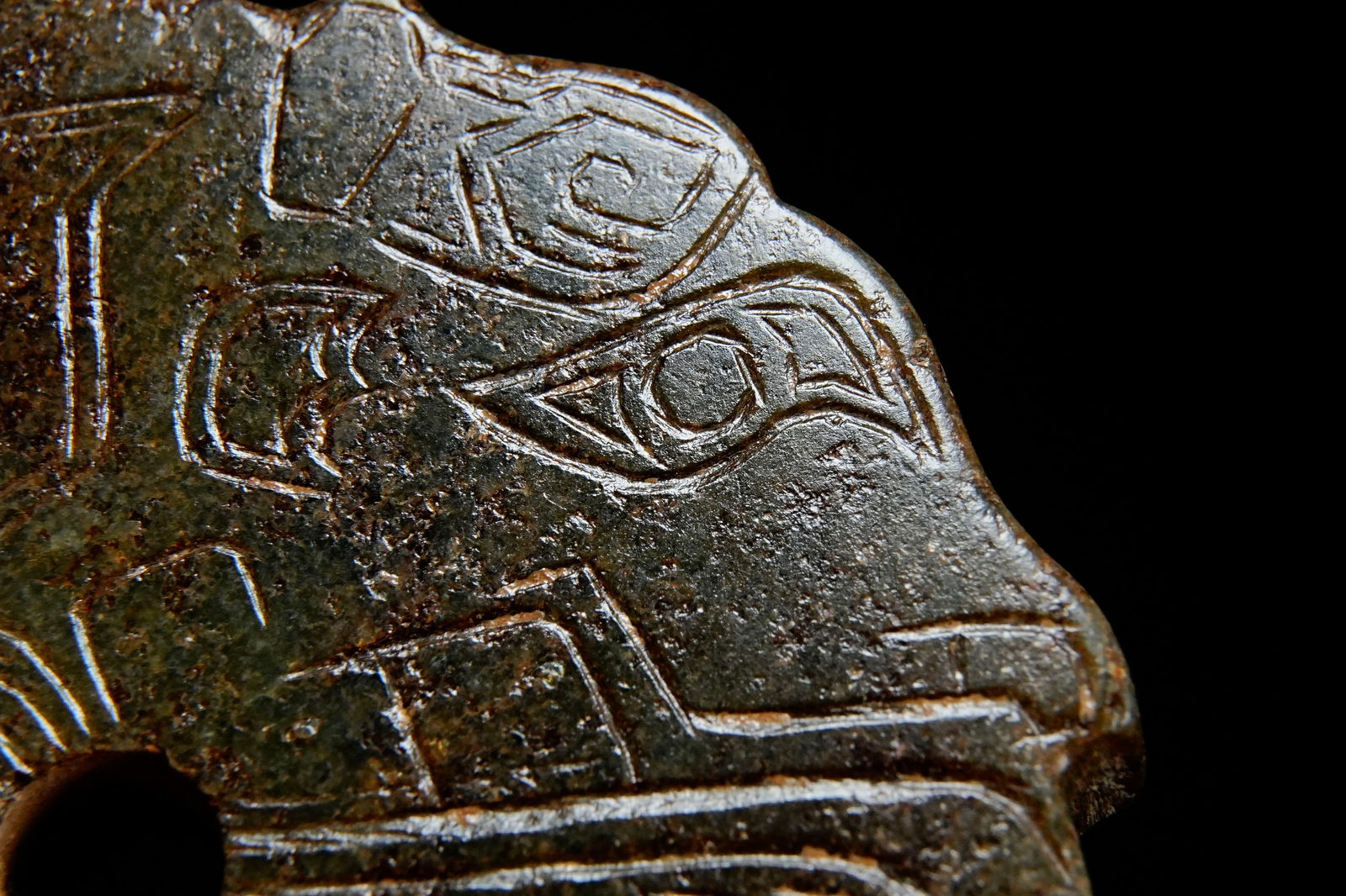 Jade Dragon Pattern Bi - 3