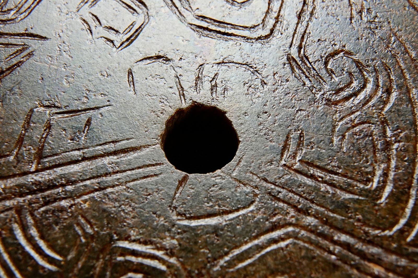 Jade Dragon Pattern Bi - 7