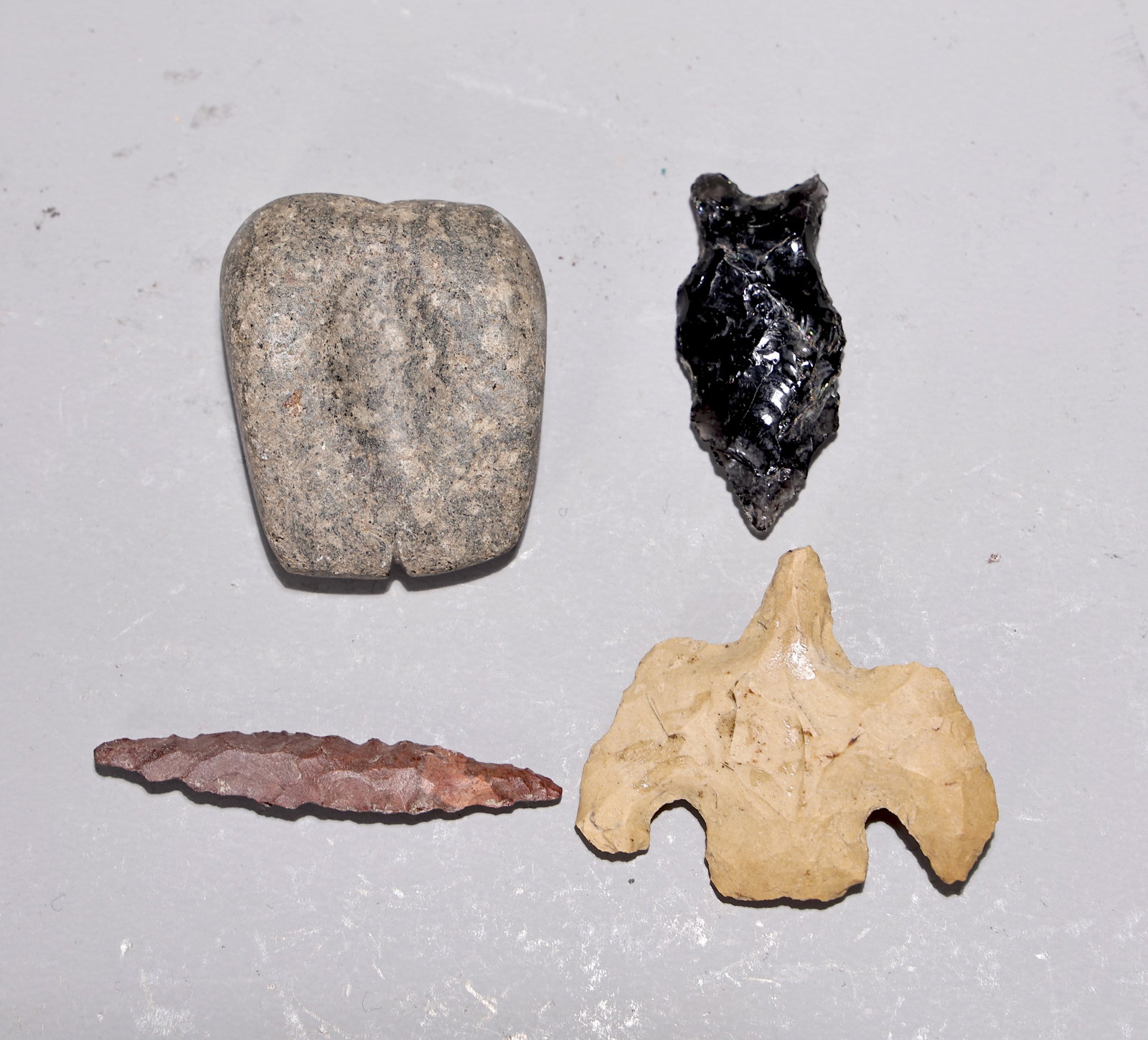 Collection Of Native American Stones Artifacts (1 of 4)