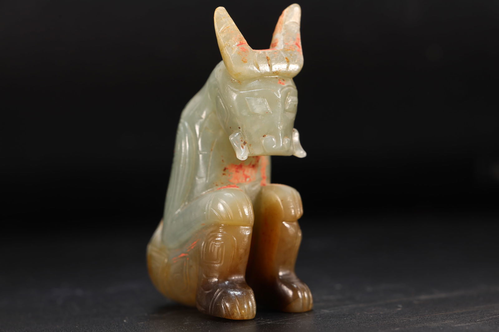 Jade Carved Beast Face Pattern Beast Shape Ornament: Jade Carved Beast Face Pattern Beast Shape Ornament (6.7 x 4 x 2cm)