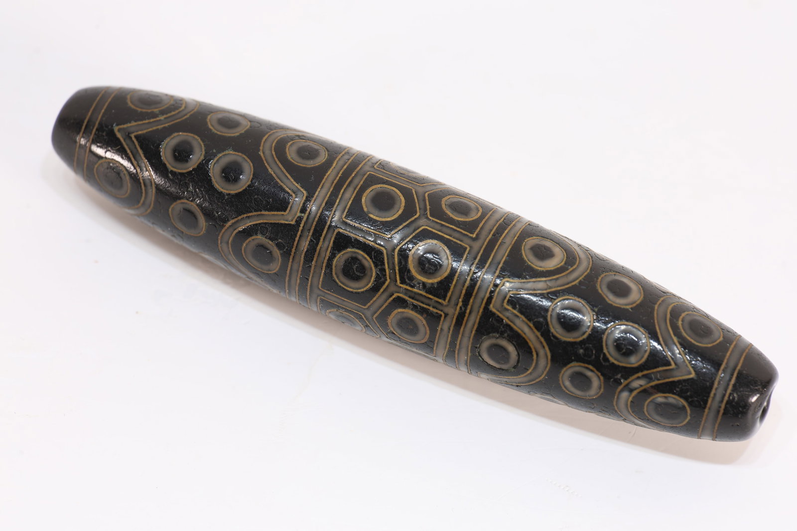 Dzi Bead Inlaid Gilt Bronze Ornament: Dzi Bead Inlaid Gilt Bronze Ornament (10 x 2.3cm)