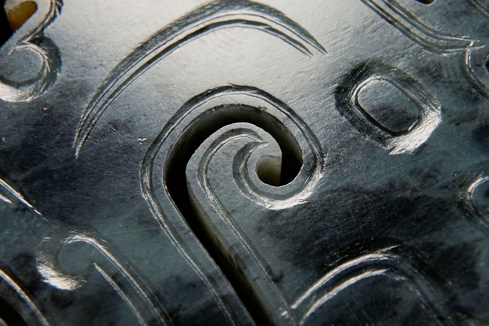 Jade Dragon Shape Flake - 8