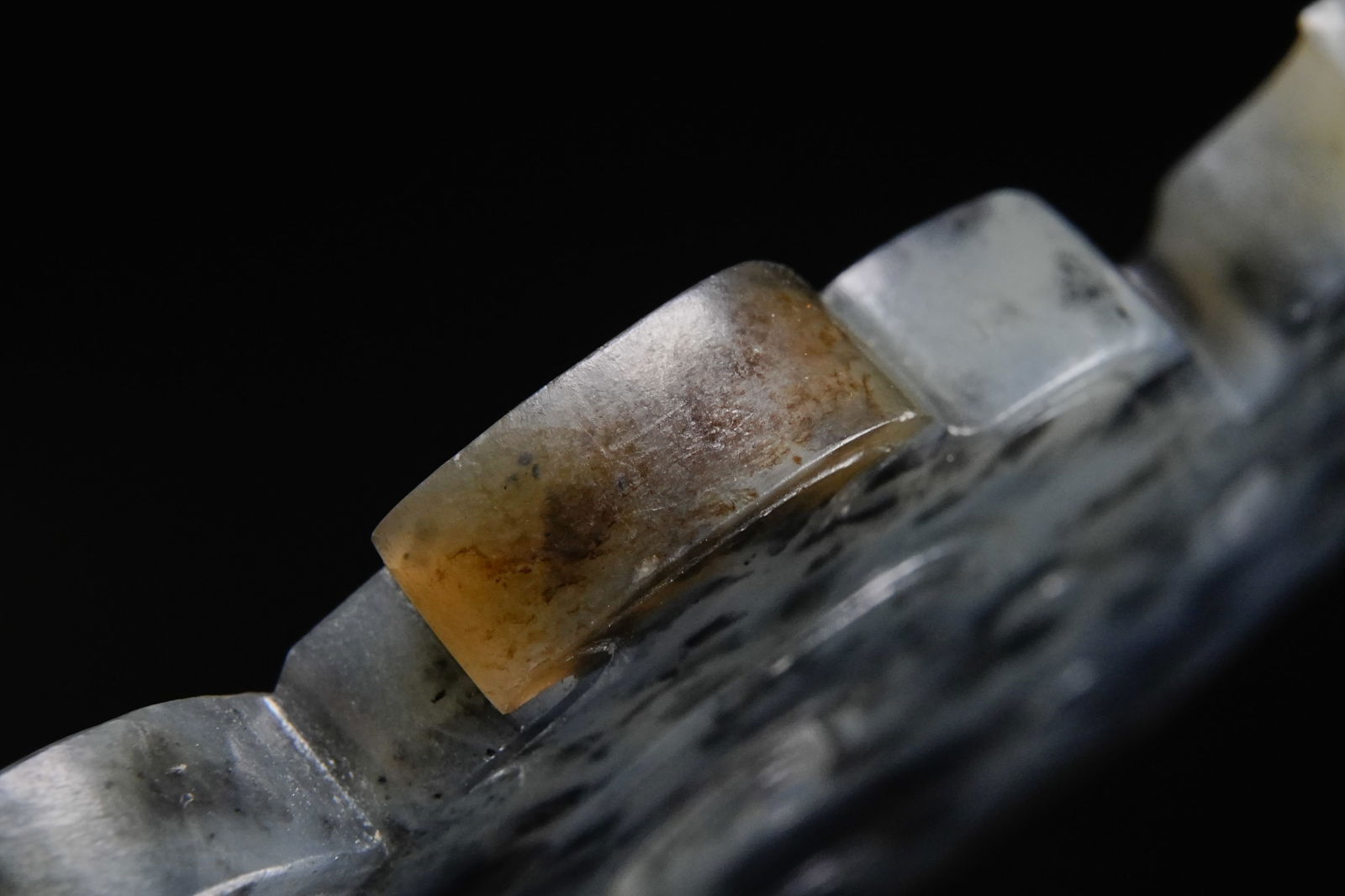 Jade Dragon Shape Flake - 9