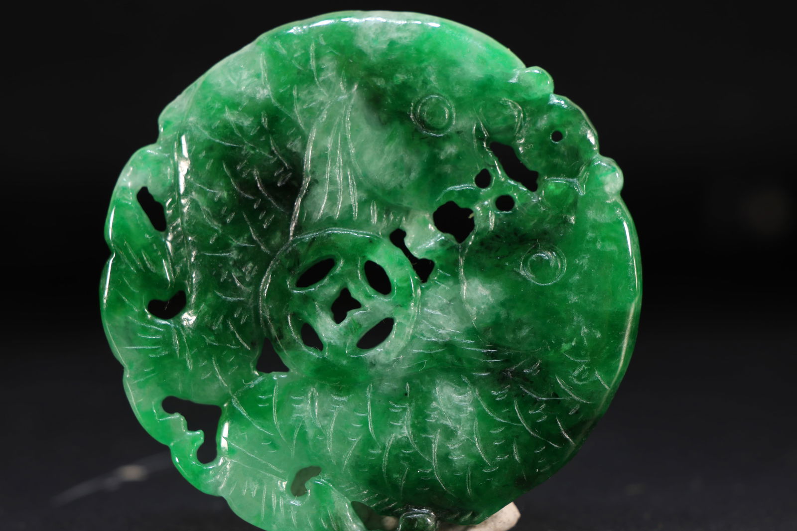 Jadeite Carved Fish Pattern Pendant - 4