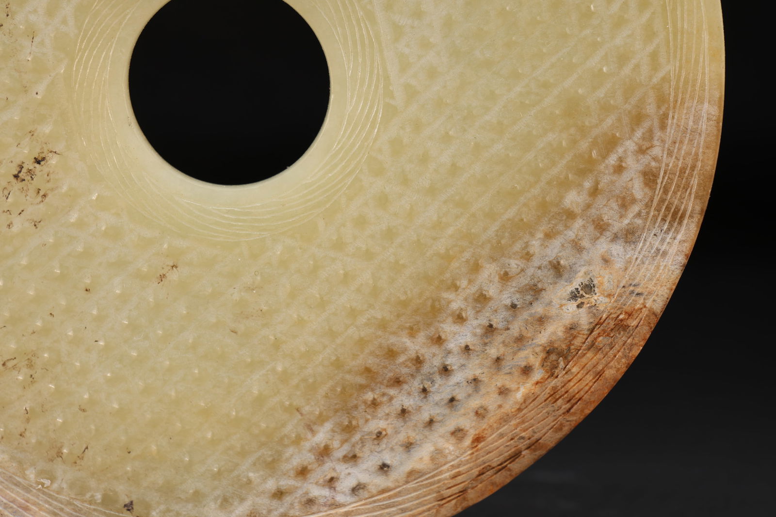 Jade Carved Cloud Pattern Bi - 3