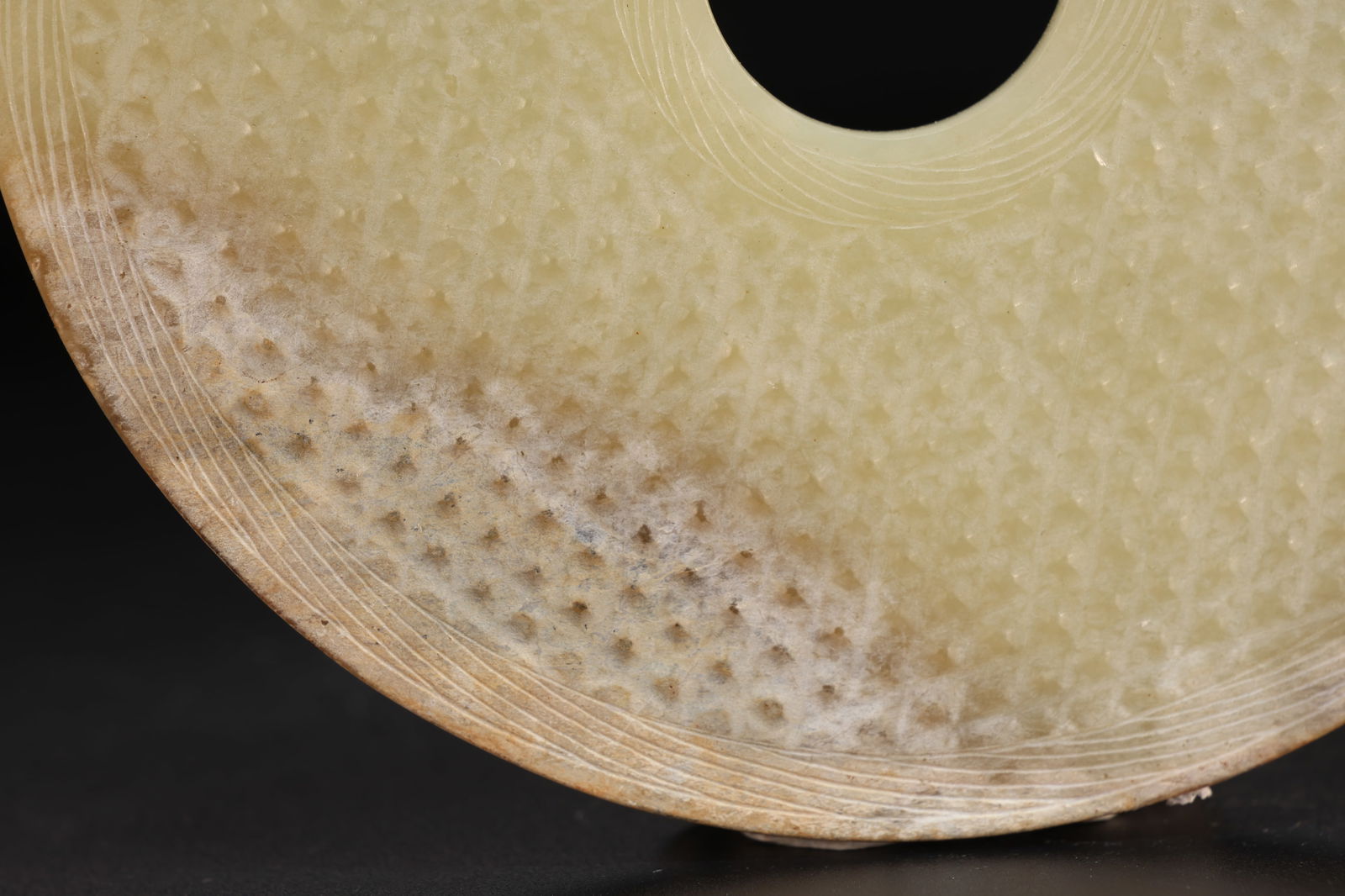 Jade Carved Cloud Pattern Bi - 8