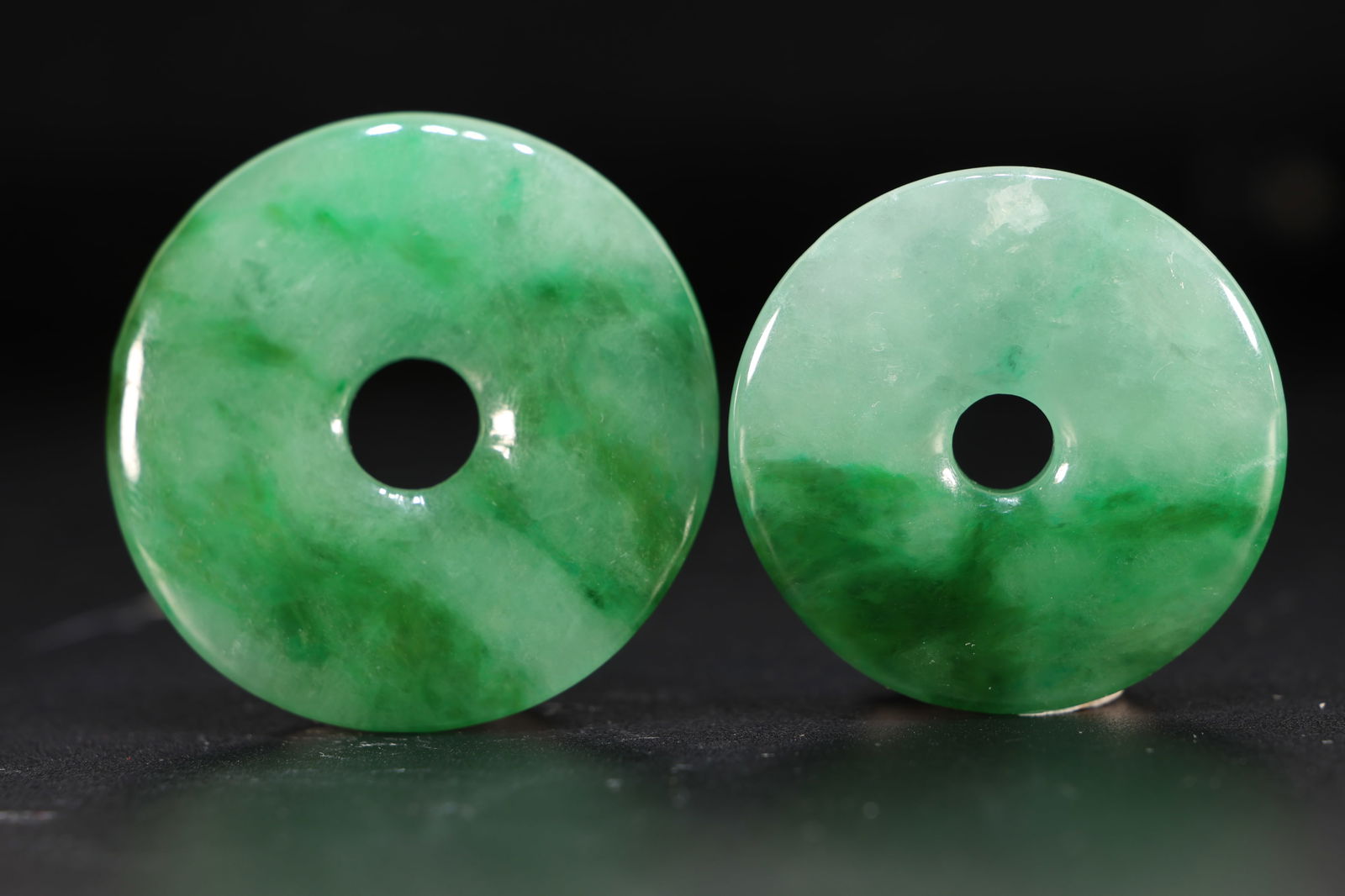 Pair of Jadeite Ring (1 of 4)