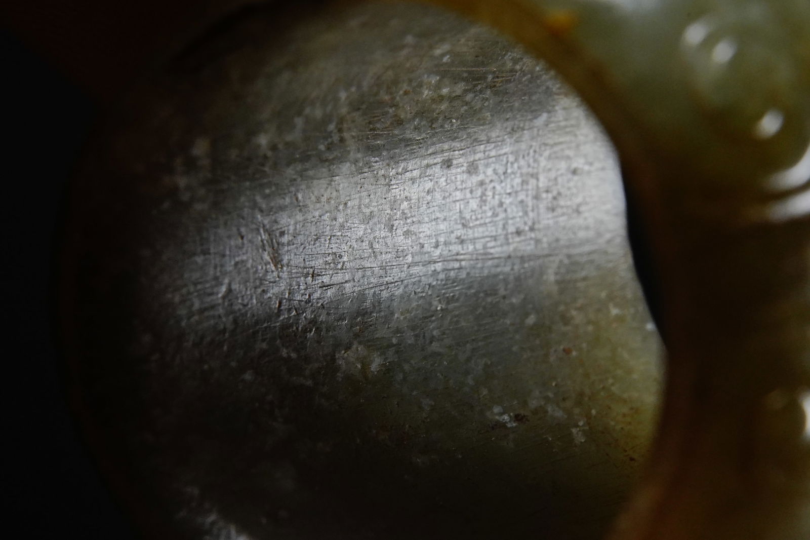 Jade Beast Face Pattern Thumb Ring - 10