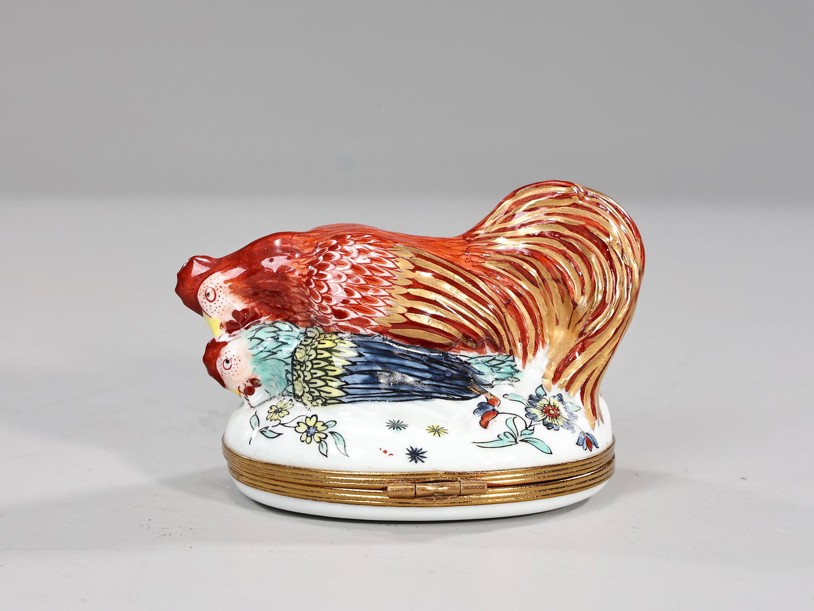 France Limoges Hen & Rooster Porcelain Trinket Box: France Limoges Hen & Rooster Porcelain Trinket Box (9.5 x 6 x 6 cm)