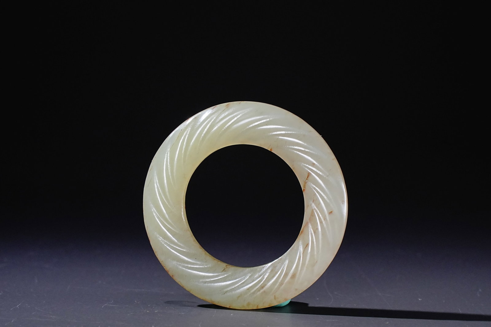 Jade Carved Cloud Pattern Ring - 2