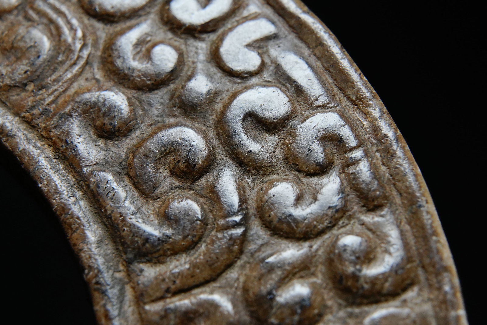 Jade Carved Cloud Pattern Bi - 3