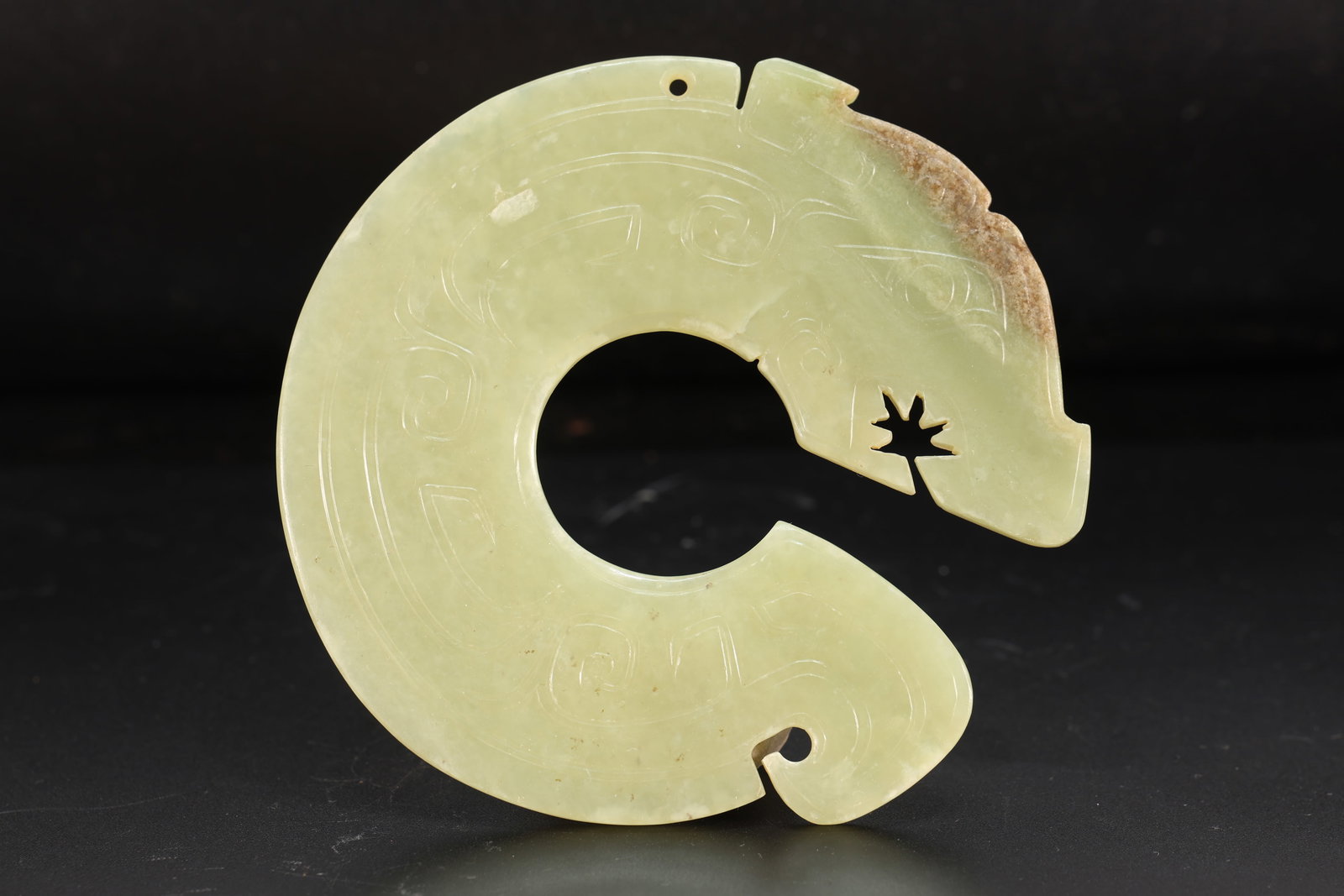 Jade Carved Dragon Pattern Bi: Jade Carved Dragon Pattern Bi (10 x 0.4cm)