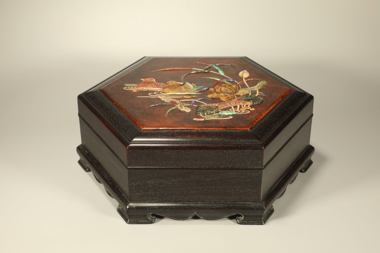 Red Sandalwood Multi GemStone Inlaid Carved Lotus Flower and Mandarin Duck Pattern Lid Box: Red Sandalwood Multi GemStone Inlaid Carved Lotus Flower and Mandarin Duck Pattern Lid Box (27 x 11cm)