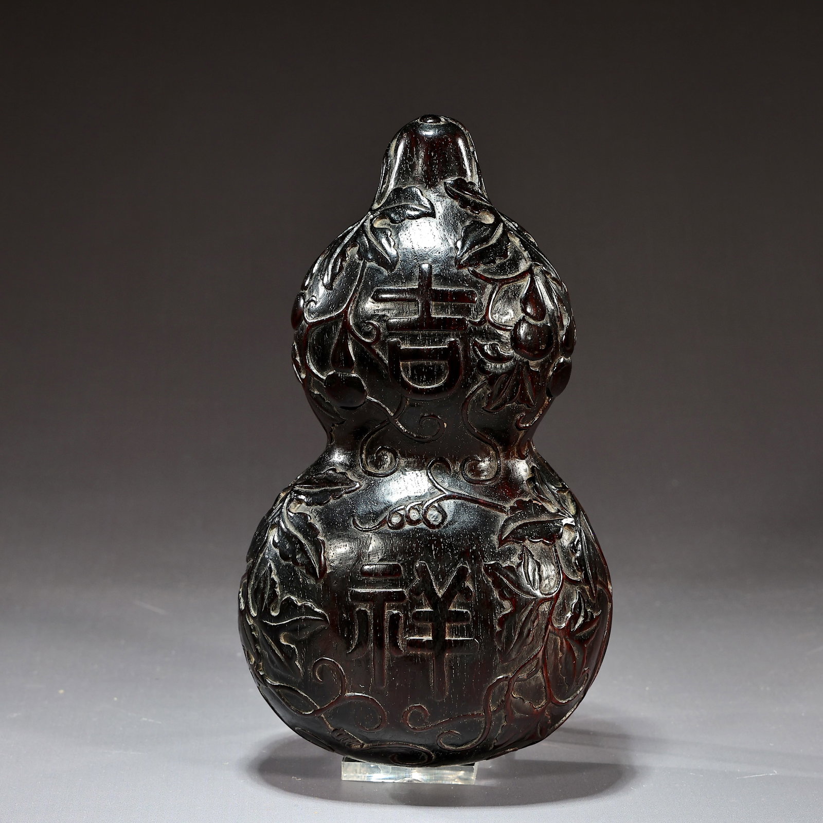 Chinese Wood Carved Double Gourd Box: Chinese Wood Carved Double Gourd Box (18 x 11 x 6 cm)