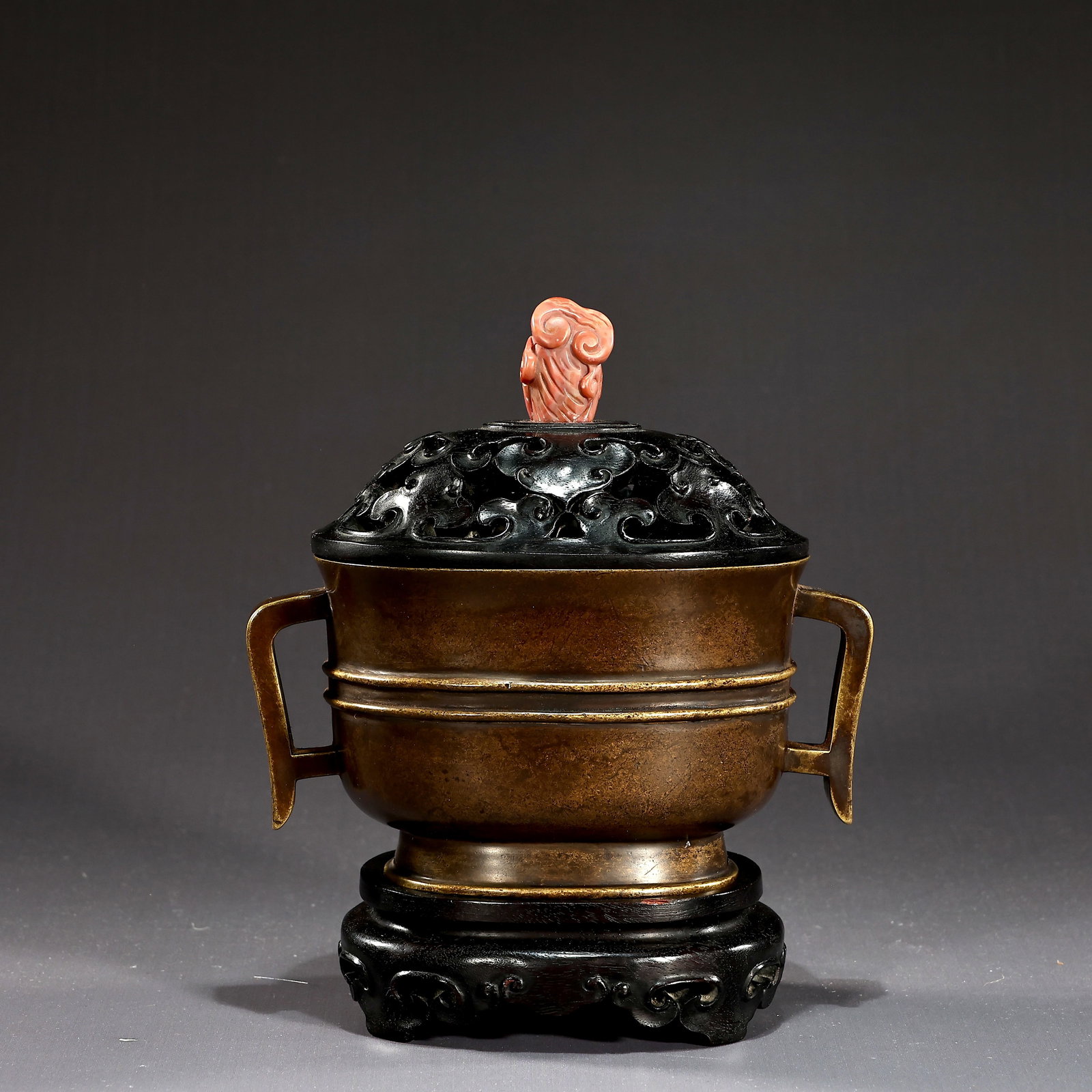 Chinese Bronze Lidded Incense Burner: Chinese Bronze Lidded Incense Burner (15 x 15 x 11 cm without stand)