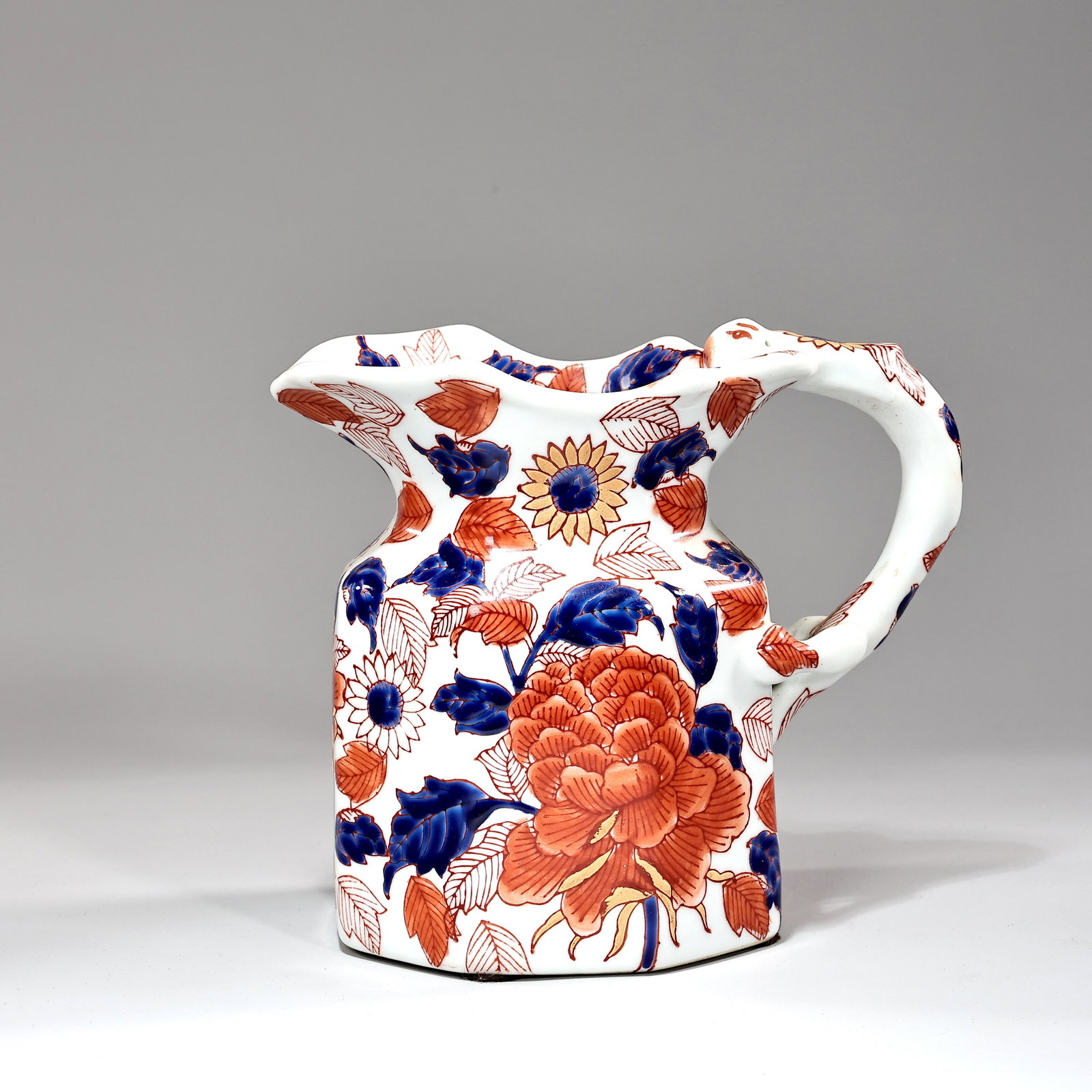 Victoria Ironstone Dragon Handle Pitcher With Flower And Leaves: Victoria Ironstone Dragon Handle Pitcher With Flower And Leaves (17 x 14 x 9 cm)