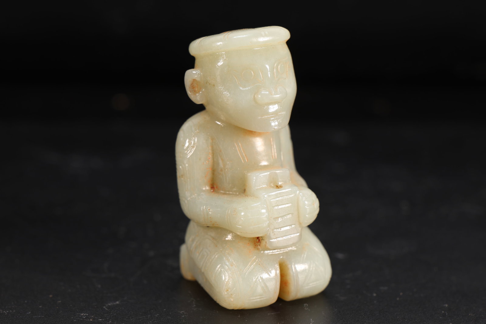 Jade Carved Beast Face Pattern Character Shape Ornament: Jade Carved Beast Face Pattern Character Shape Ornament (5.5 x 2.8 x 2.8cm)