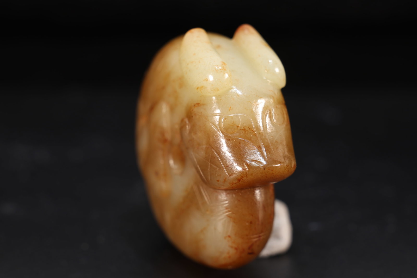 Jade Carved Beast Face Pattern Dragon Shape Ornament - 5