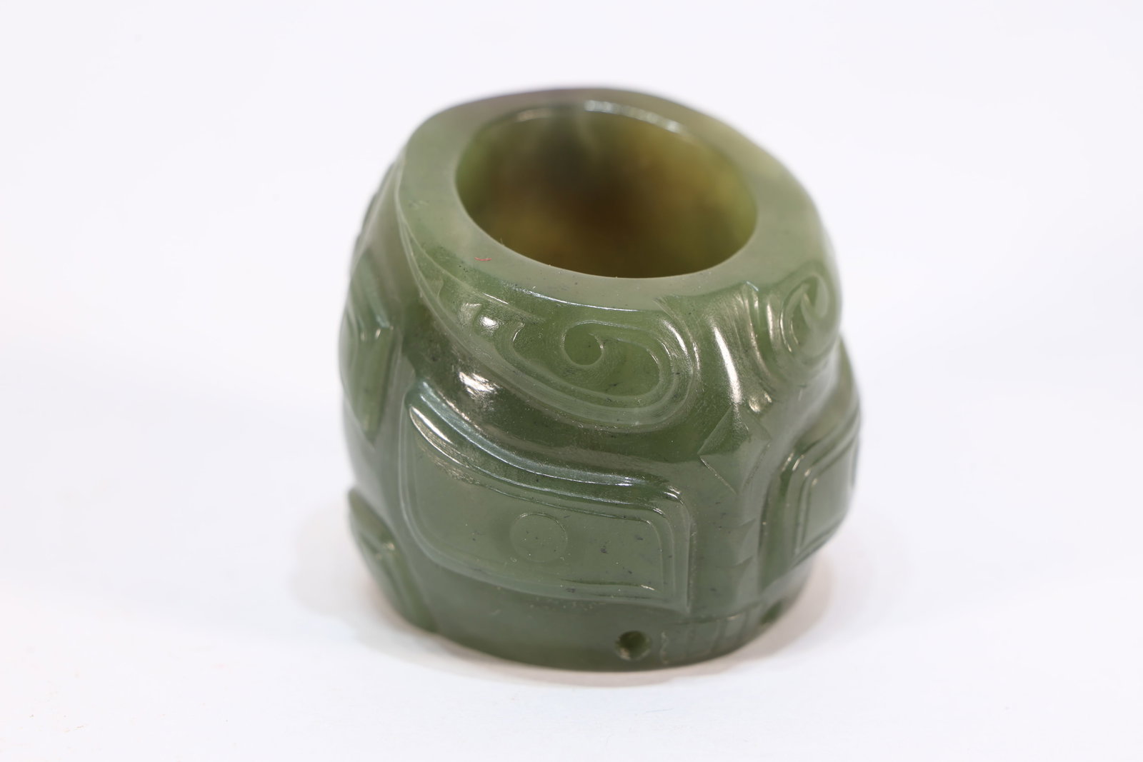 Jade Carved Beast Face Pattern Thumb Ring: Jade Carved Beast Face Pattern Thumb Ring (3.5 x 3.3cm)