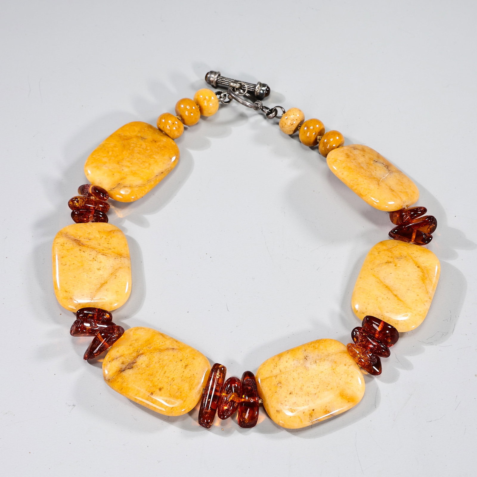 Two Chunky Agate And Amber Stones Necklaces - 5
