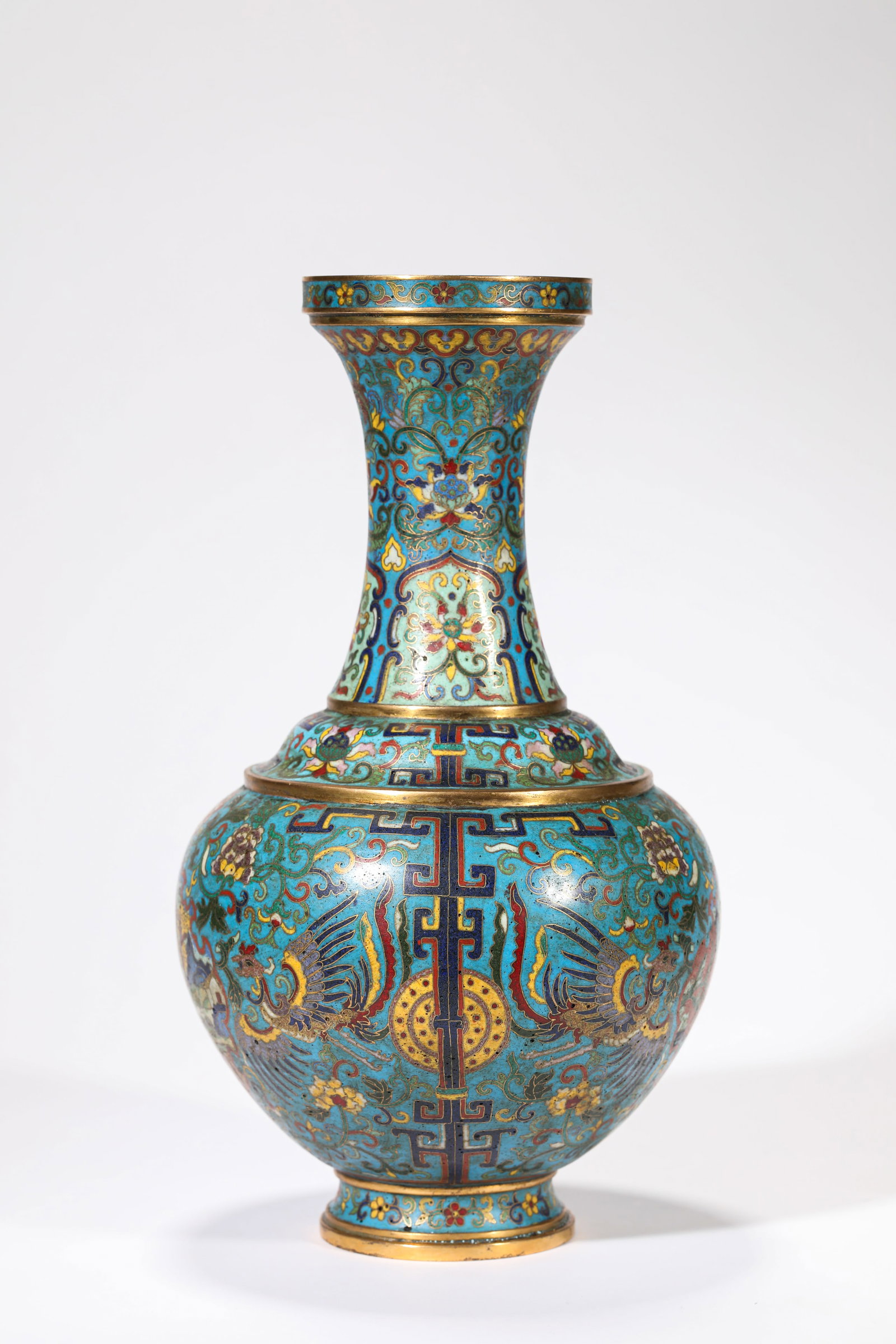 A PAIR OF CLOISONNé ENAMEL ‘LANDSCAPE AND PHOENIX’ VASES - 4