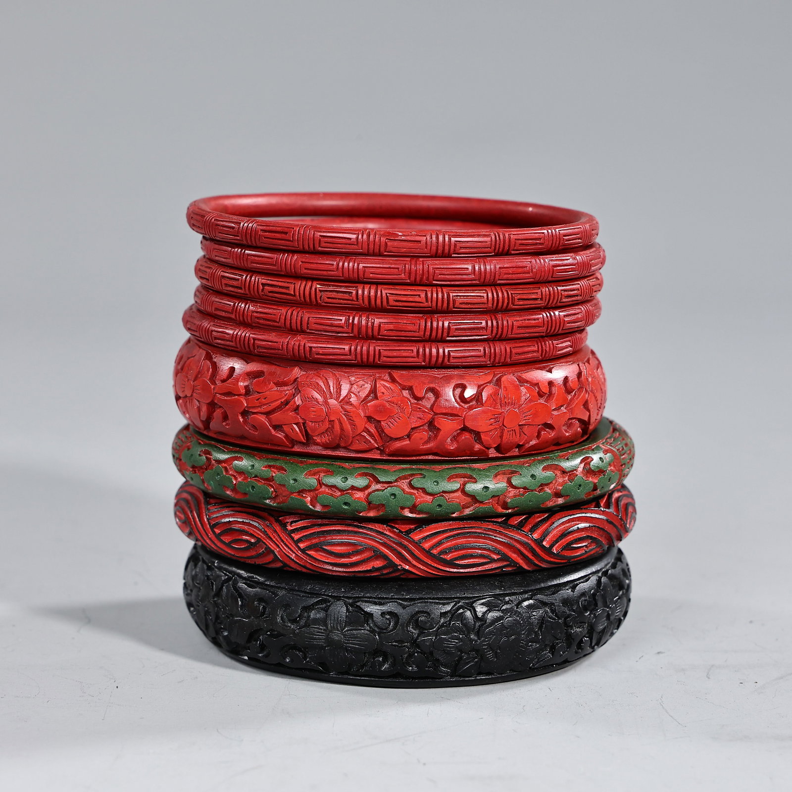 Vintage Chinese Cinnabar And Stylish Bakelite Plastic Bangle Bracelets - 4