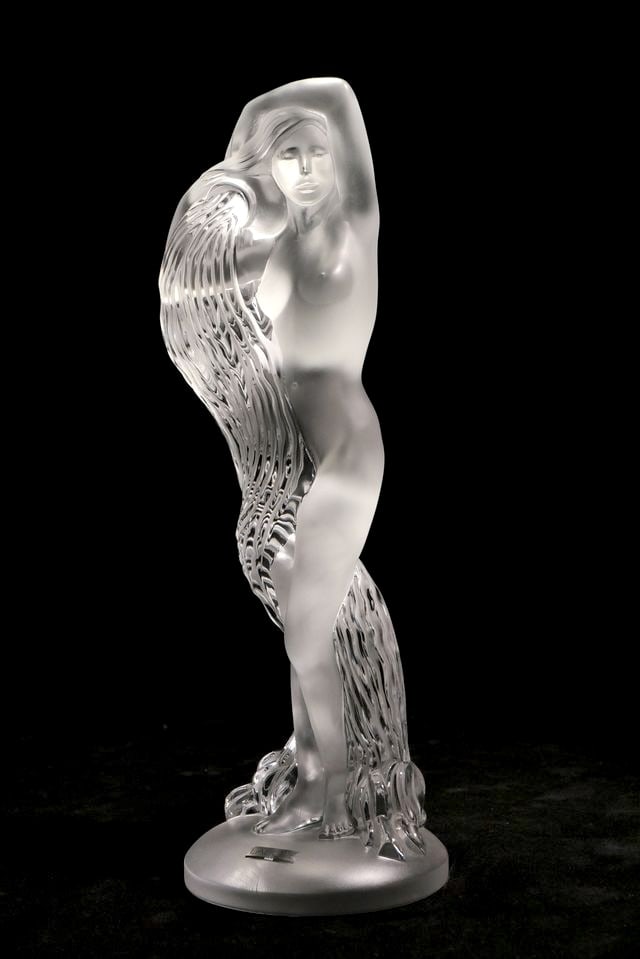 Huge Lalique"Grande Nue Nereides"Crystal Nude Sculpture Limited Edition 199/999: Huge Lalique"Grande Nue Nereides"Crystal Nude Sculpture Limited Edition 199/999 (44.5 x 14 cm)