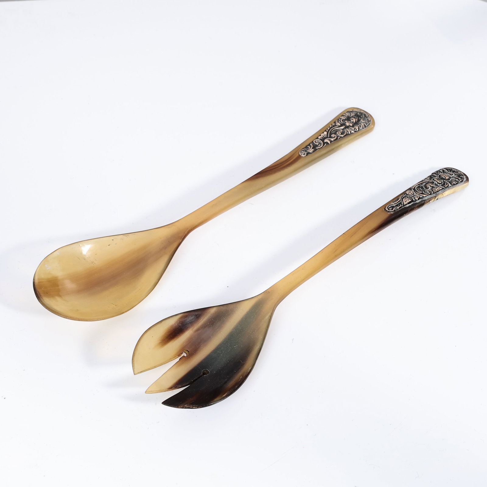 Pair Of Horn Serving Spoon And Fork With Sterling Silver Detail - 5