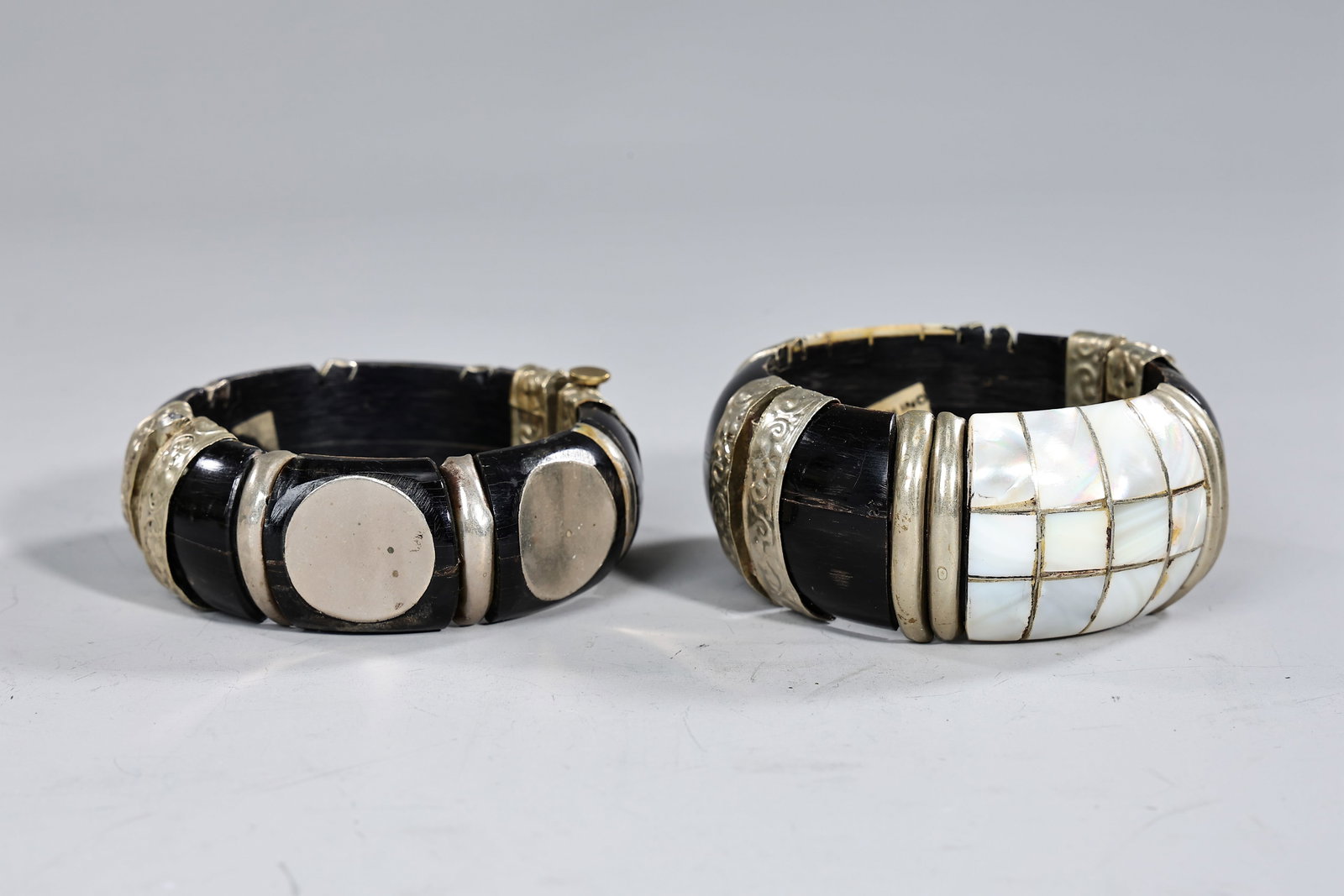 Two Hinged Bracelets Of Bone And Mother Of Pearl Silver Inserts - 2