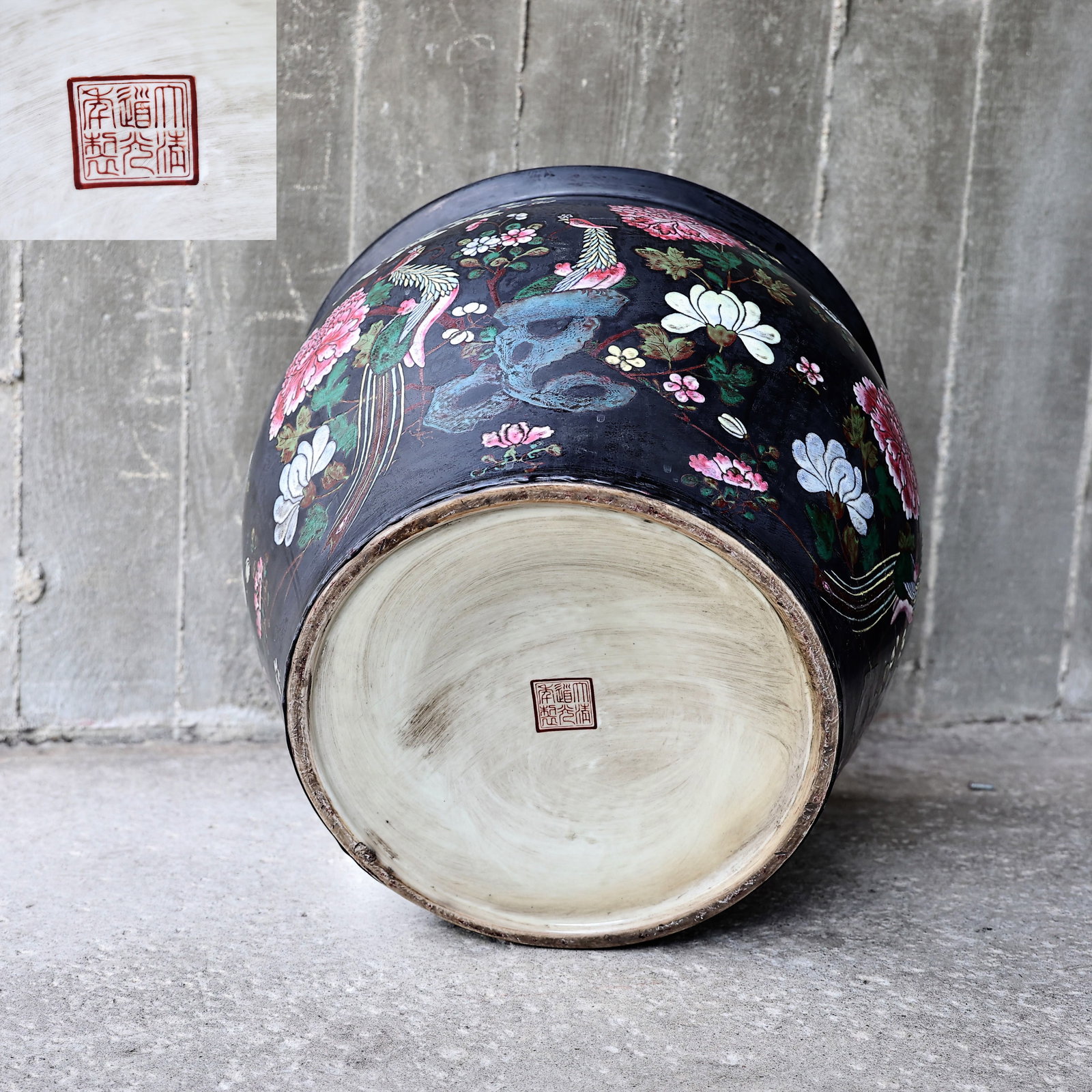 Large Chinese Famille Rose Porcelain Jardiniere With Floral Deco - 7