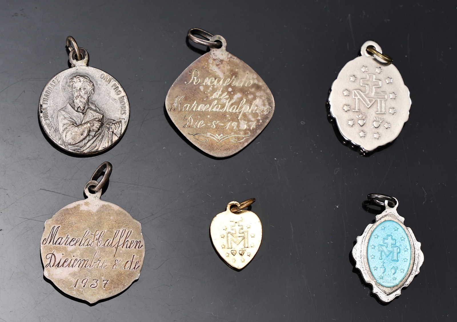 Vintage Religious Medals Pendants And Necklace Catholic Saints, Virgin Mary, Jesus, Cross - 2