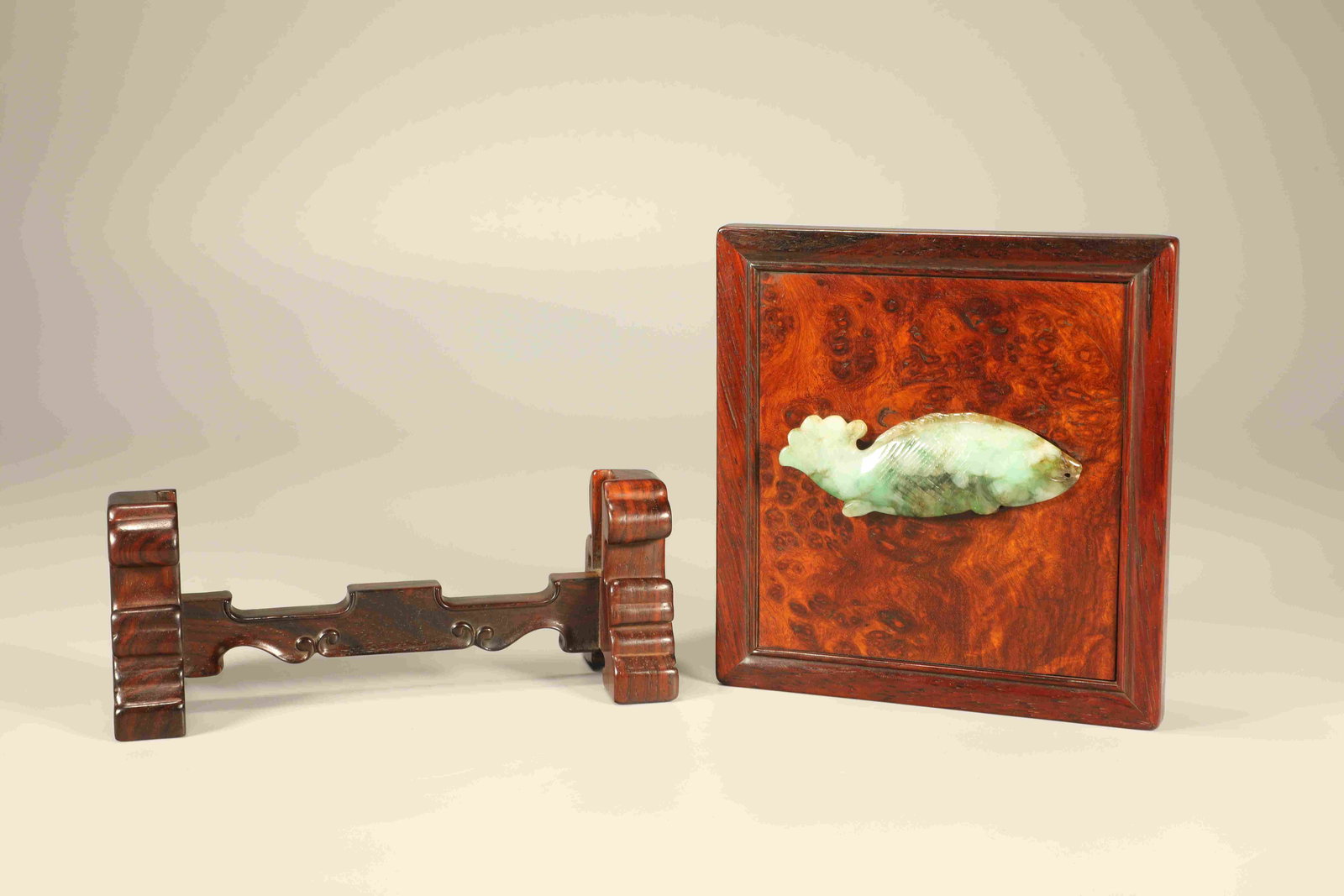 Huanghuali Wood Inlaid Cherry Wood and Jadeite Carved Fish Pattern Table Plaque - 5