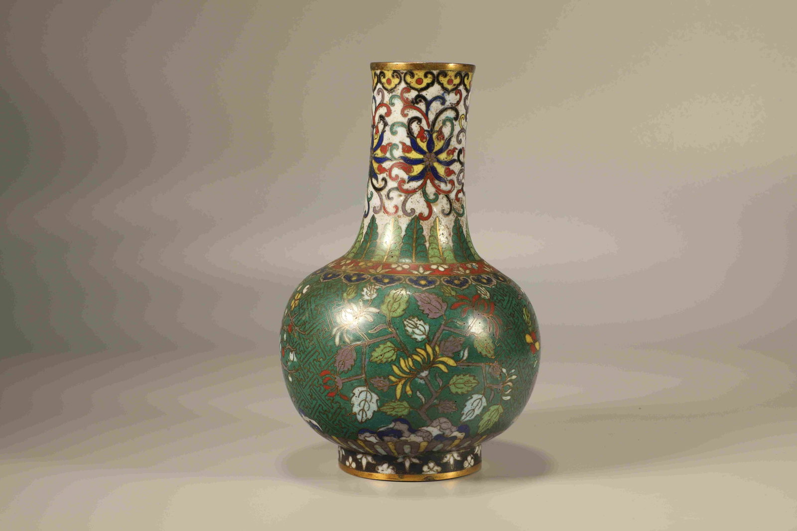 Bronze Cloisonne Carved Flower Pattern Tianqiu Vase - 3