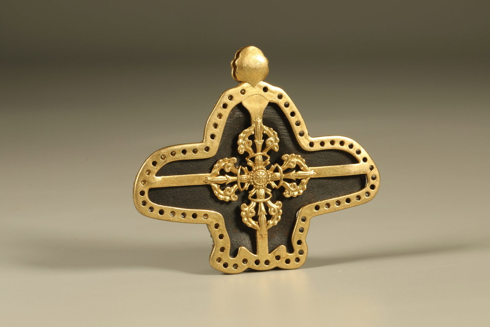 Tibetan Iron Carved Garuda Pattern Pendant - 6