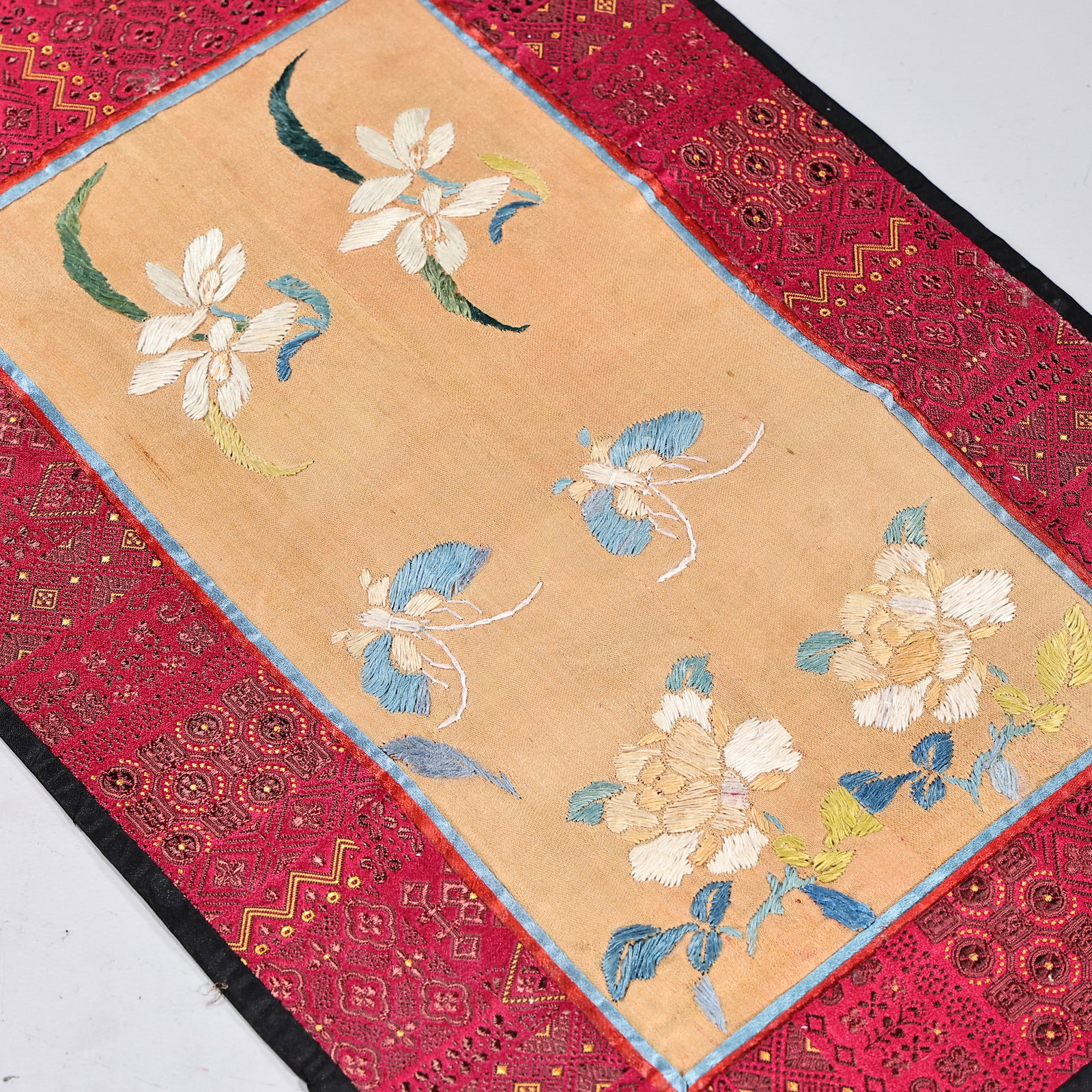 Two Chinese Embroidered Silk Panels - 4