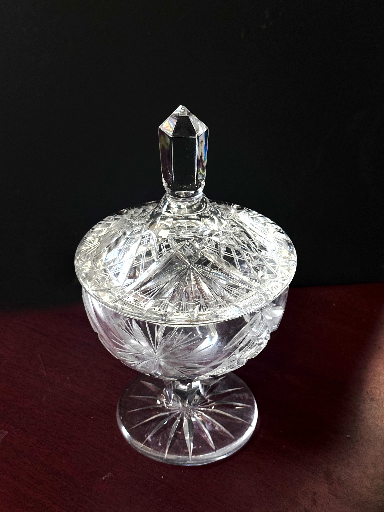Vintage Crystal Candy Dish With Lid: Vintage Crystal Candy Dish With Lid (27 x 16 cm) (Condition: The inside lid and top of angel are chips.