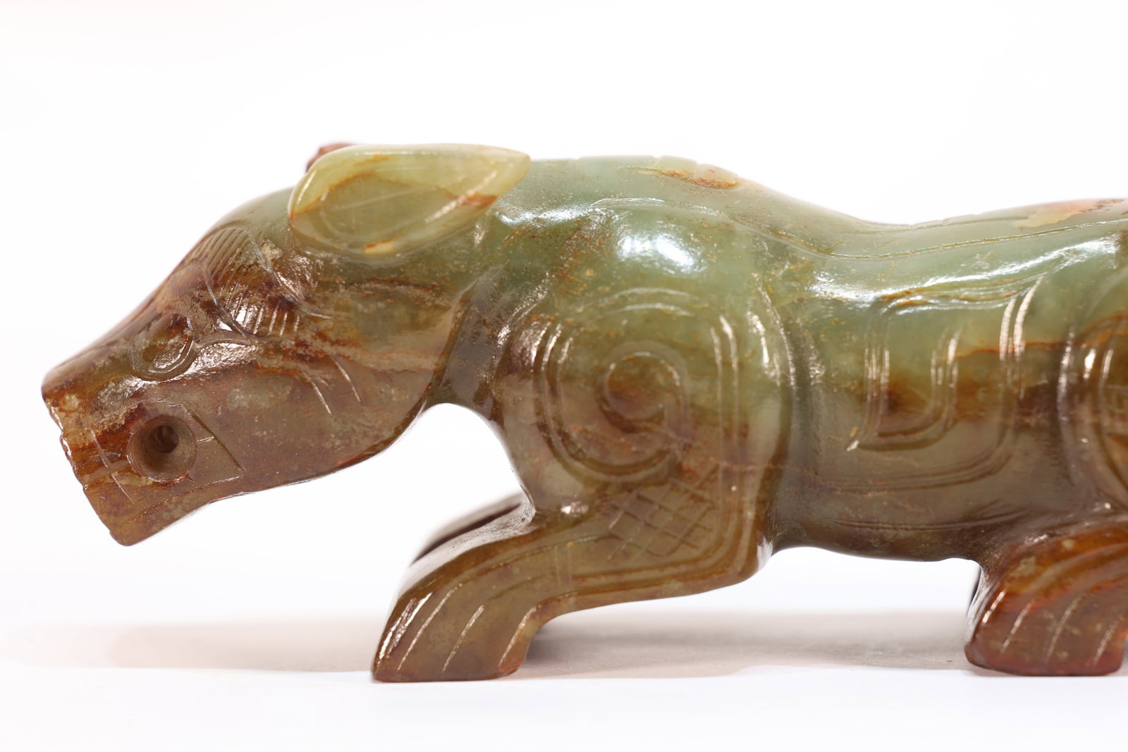 Jade Carved Beast Face Pattern Tiger Shape Ornament - 2