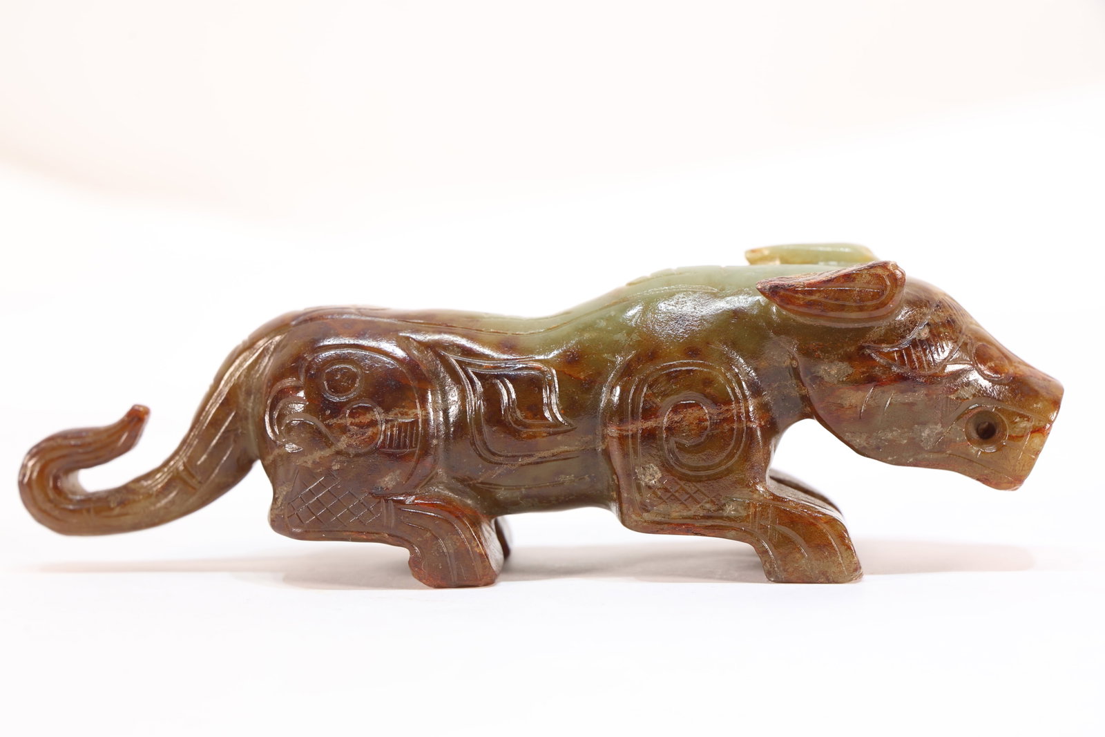 Jade Carved Beast Face Pattern Tiger Shape Ornament - 5