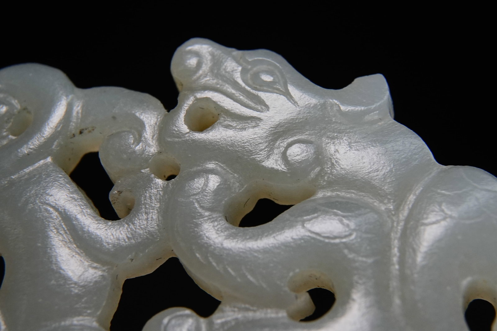 Jade Carved Dragon and Phoenix Pattern Chicken Heart Shape Ornament - 4